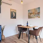 Apartments Viskovic